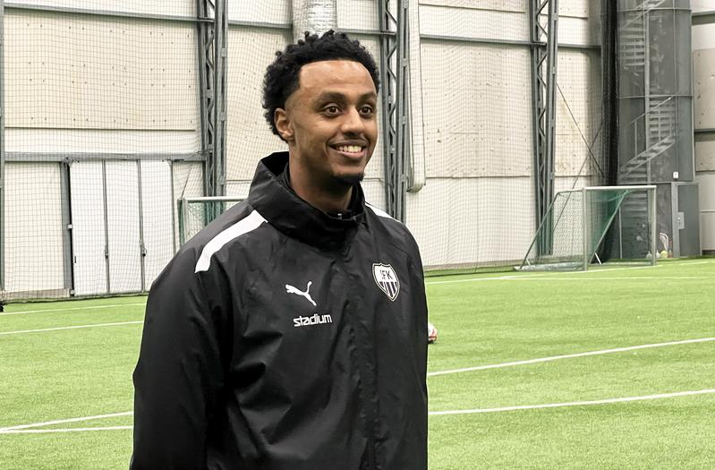 Lär känna Nihmya – ny assisterande tränare för herr och huvudtränare P19