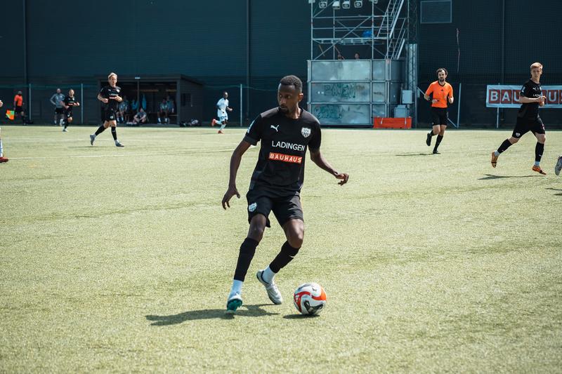 Ytterligare åtta spelare lämnar herrlaget