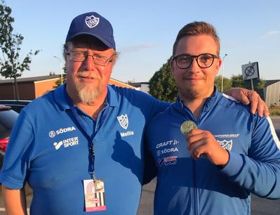 En trotjänare på spjutbanan tackar för sig