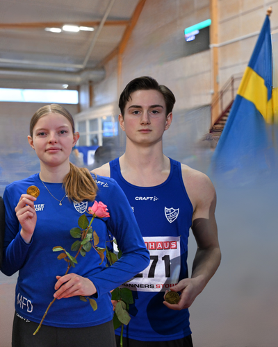 Två viktiga brons i 17-årsklassen